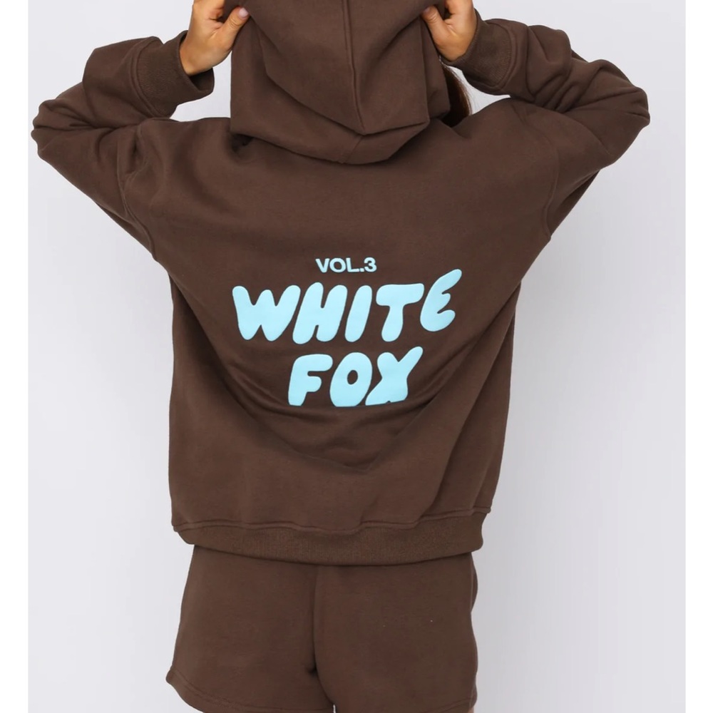 WHITE FOX Offstage Hoodie Espresso NEW WITH TAGS